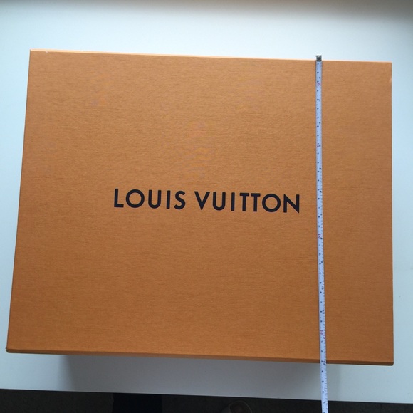 Louis Vuitton Box - Picture 2 of 3
